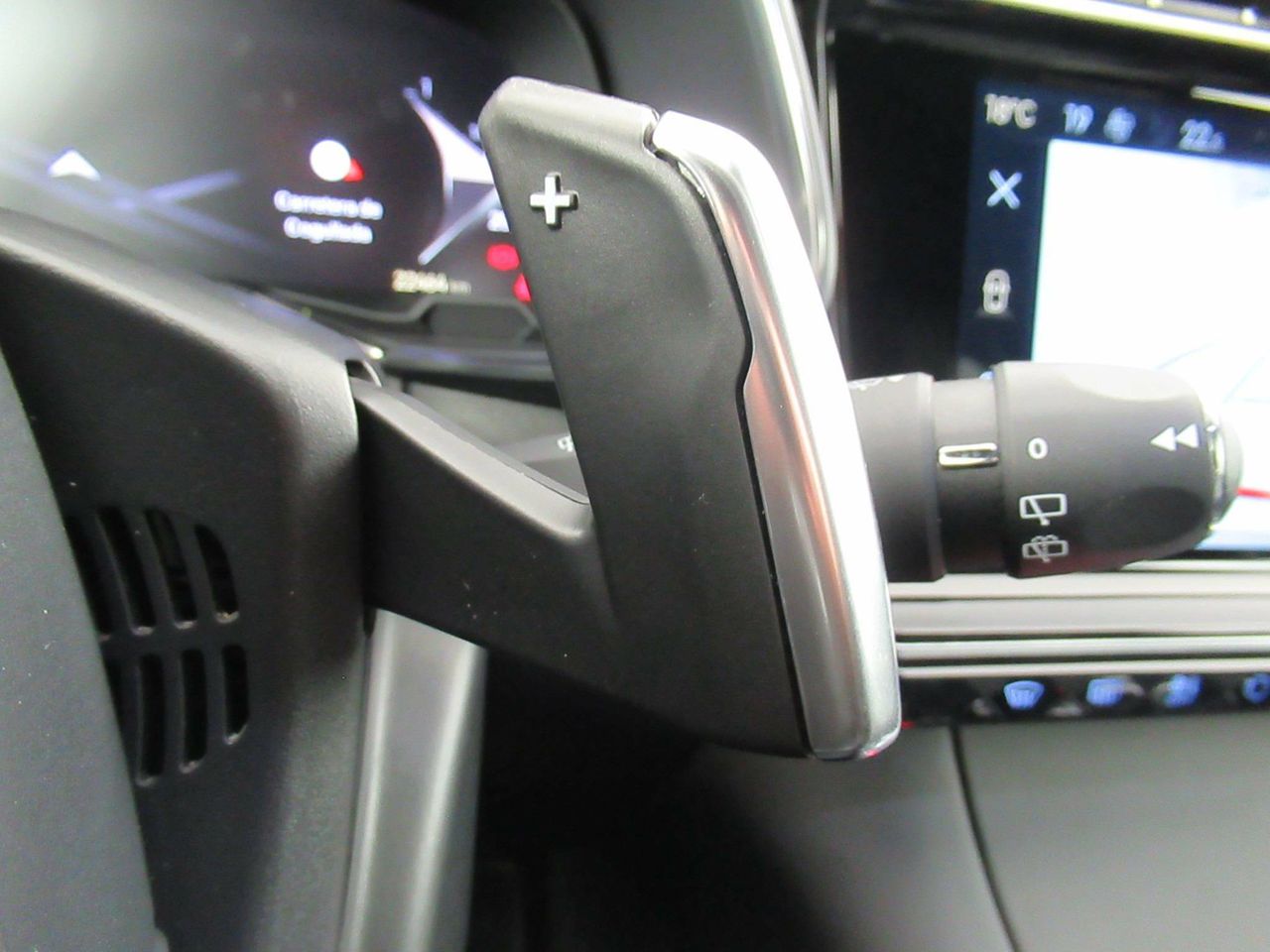 Foto DS Automobiles DS 7 30