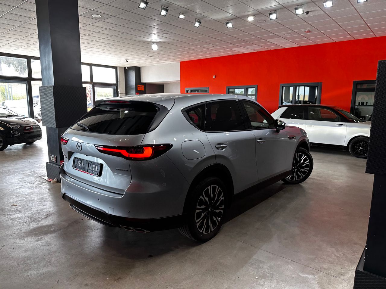 Foto Mazda CX-60 5