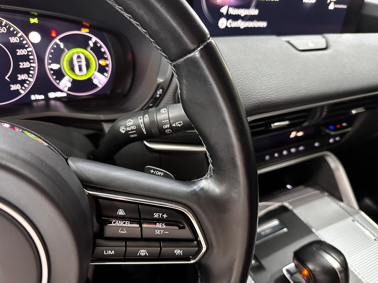 Foto Mazda CX-60 18