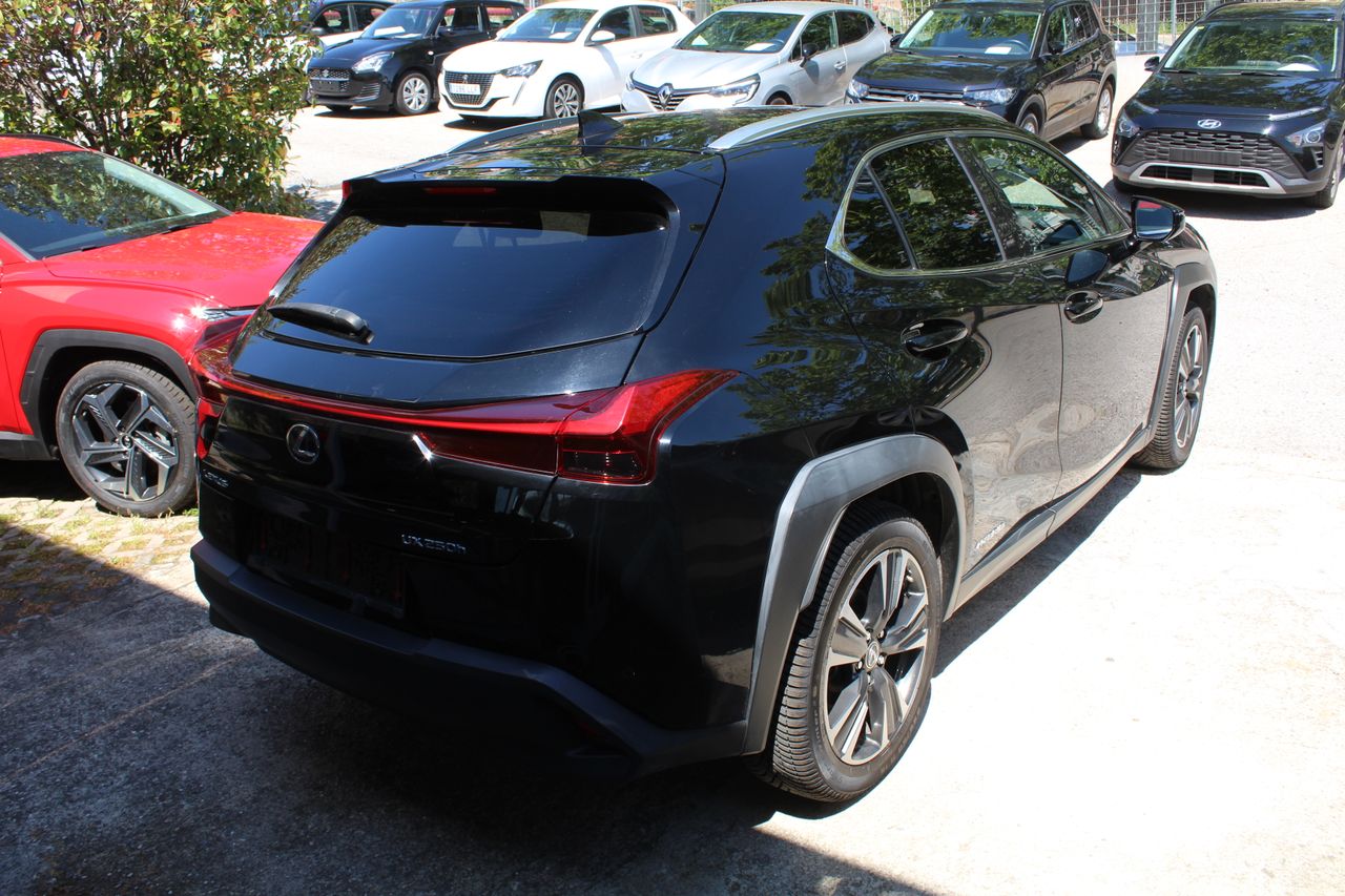 Foto Lexus UX 7