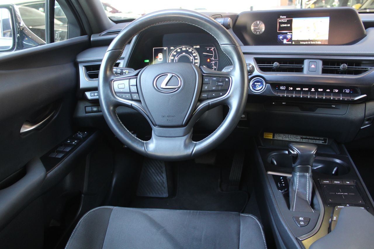 Foto Lexus UX 11