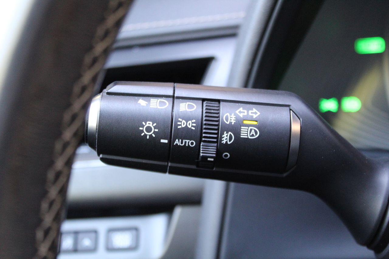 Foto Lexus UX 14