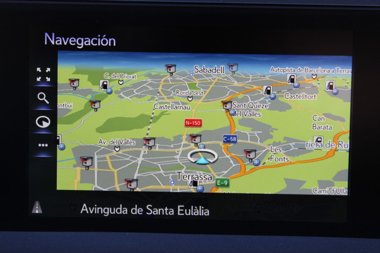 Foto Lexus UX 18