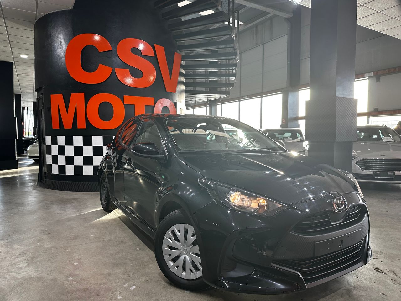 Foto Mazda Mazda2 4