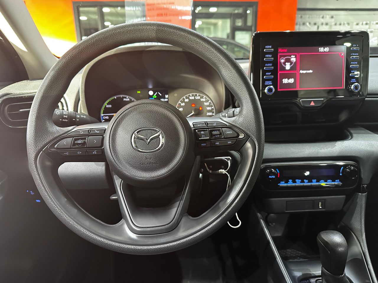 Foto Mazda Mazda2 12