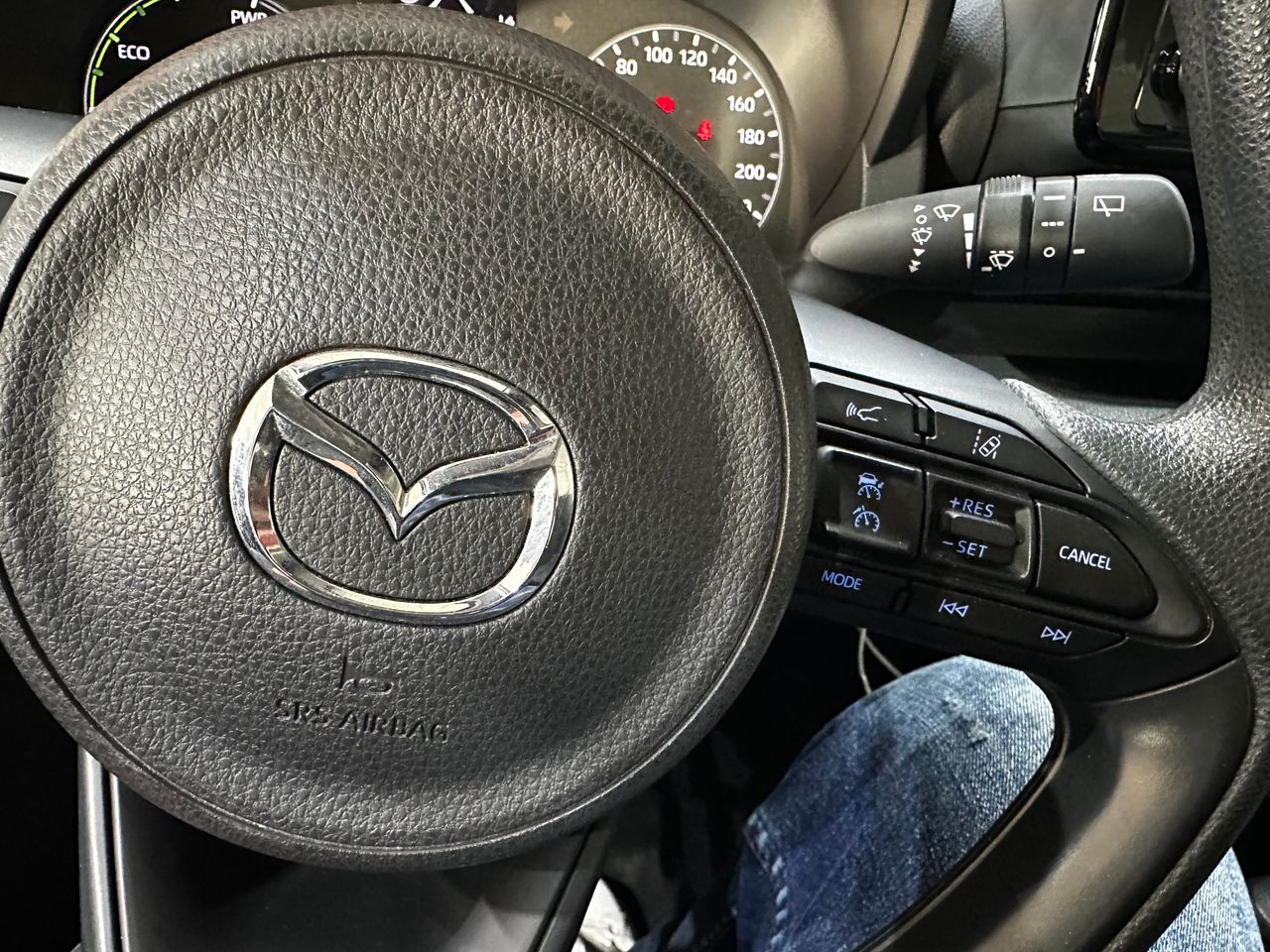 Foto Mazda Mazda2 17