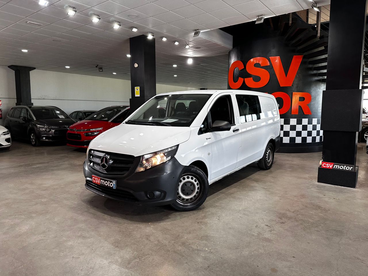 Foto Mercedes-Benz Vito 2