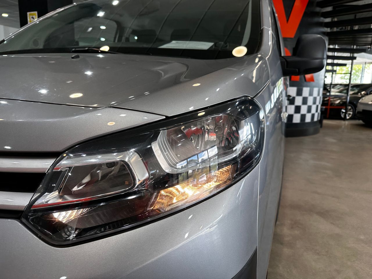 Foto Citroën Jumpy 19