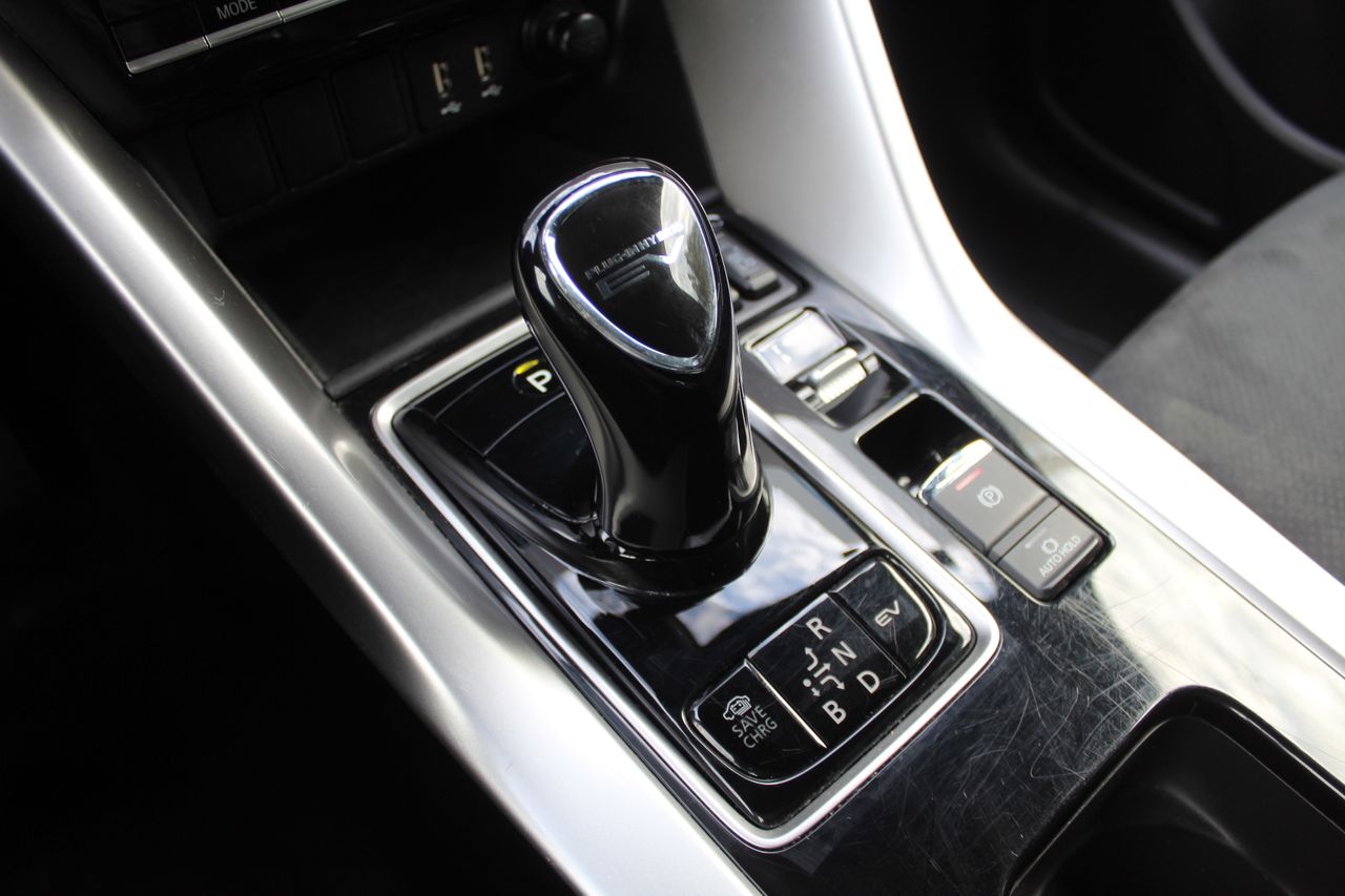 Foto Mitsubishi Eclipse Cross 22