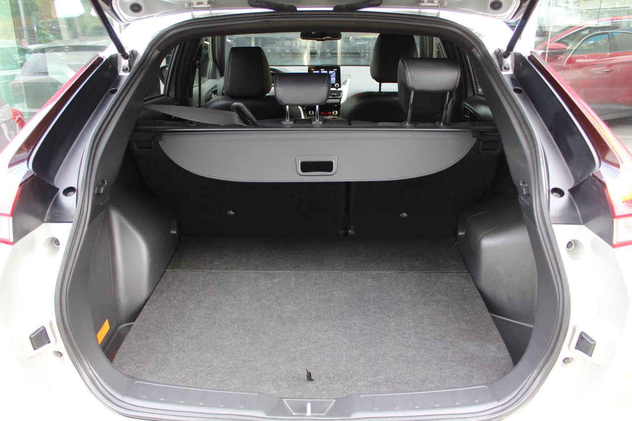 Foto Mitsubishi Eclipse Cross 25