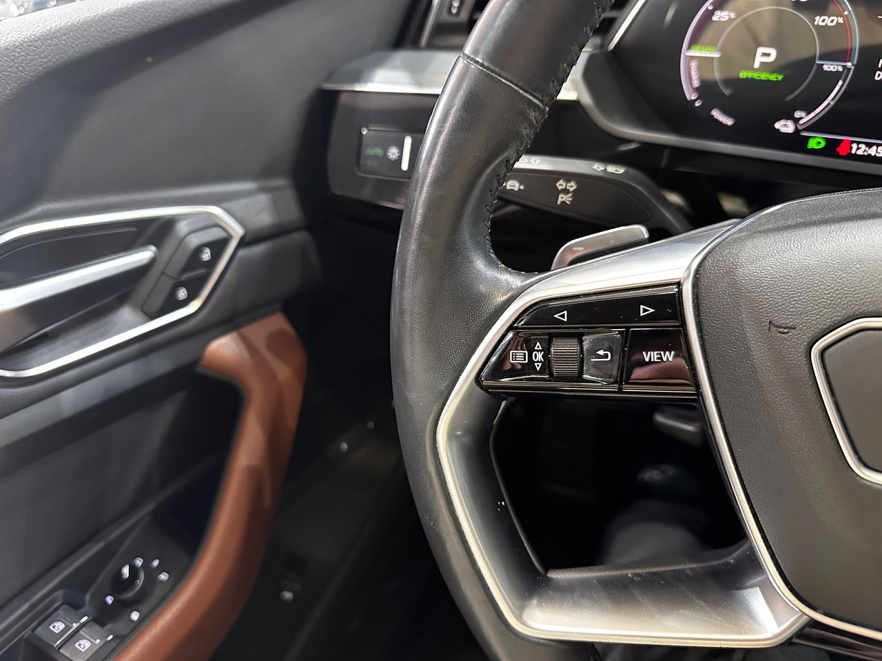 Foto Audi E-tron 18