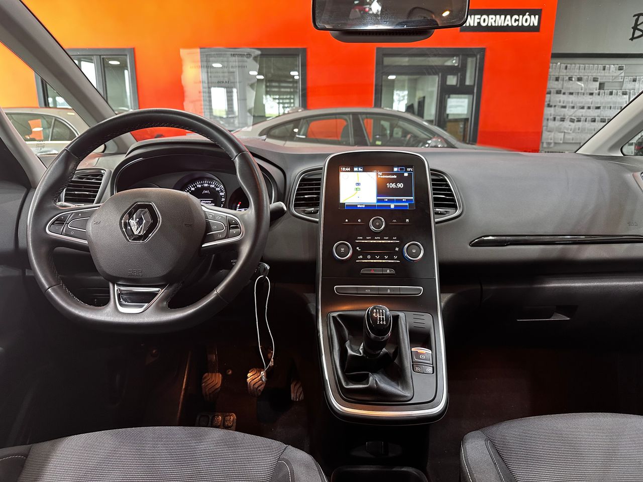 Foto Renault Scénic 11
