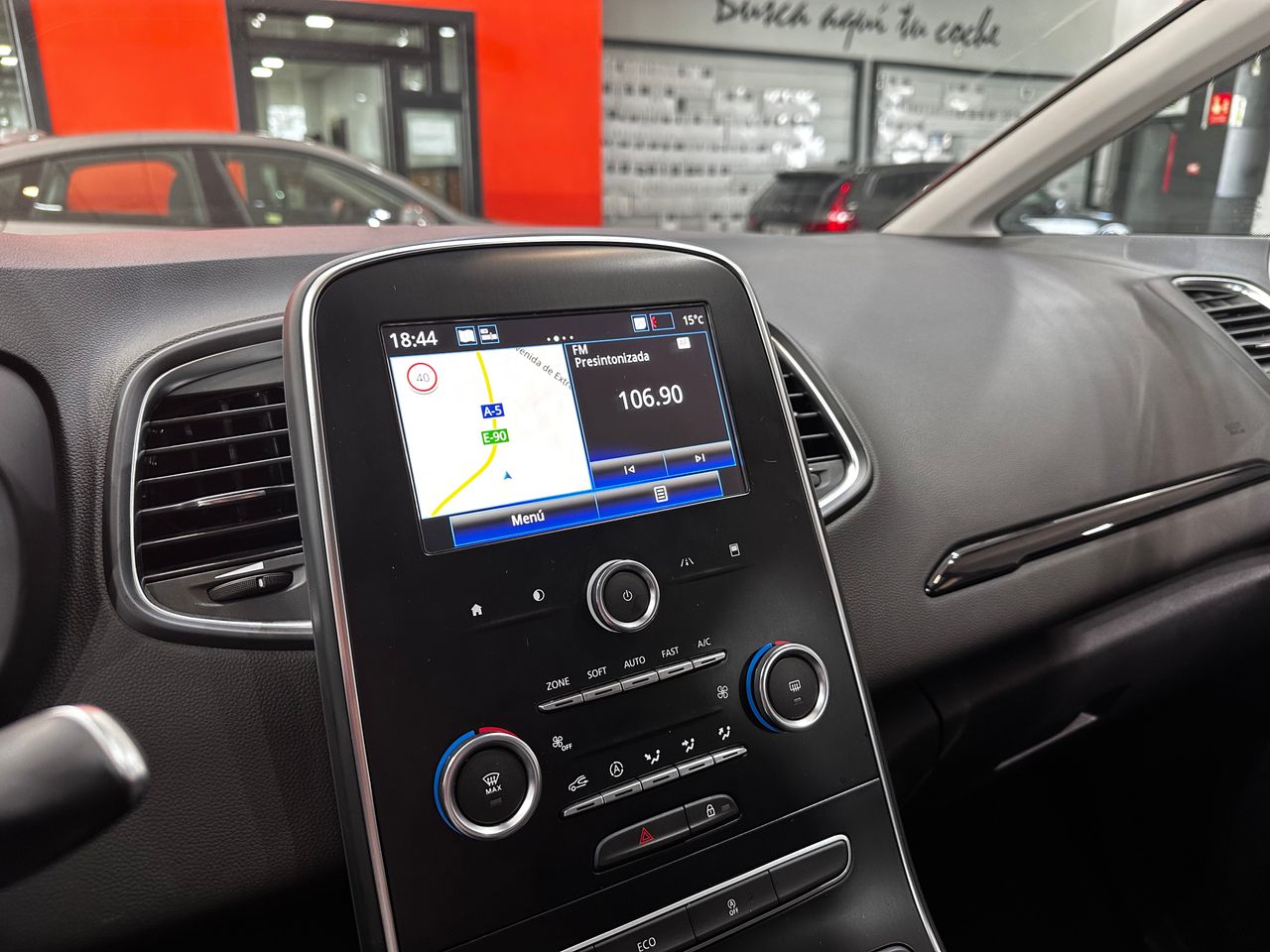 Foto Renault Scénic 15