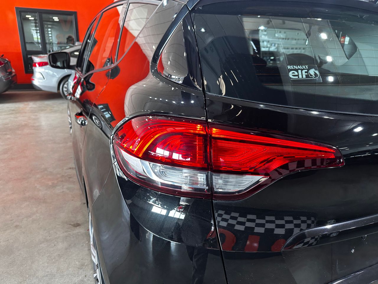 Foto Renault Scénic 19