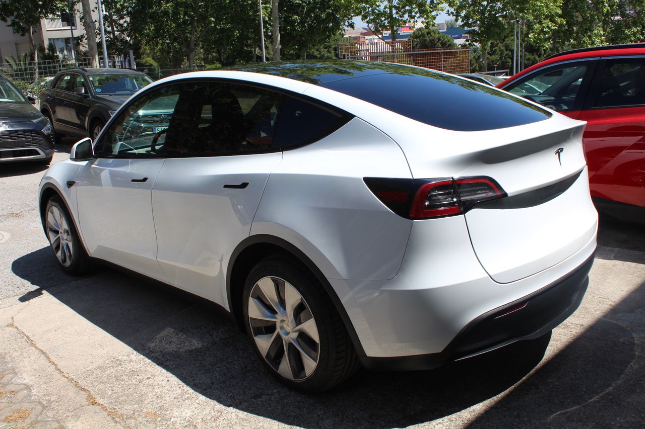 Foto Tesla Model Y 5