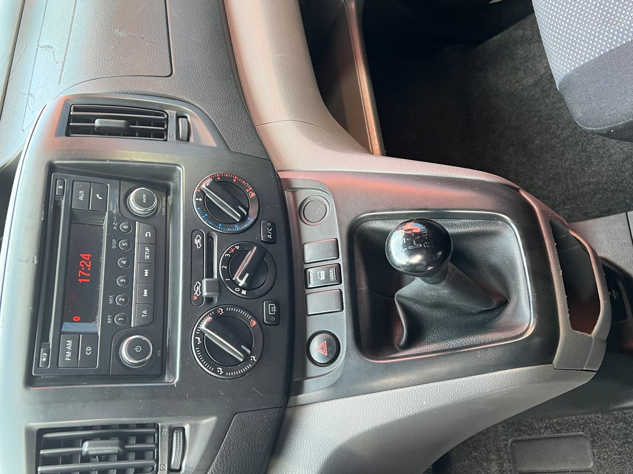 Foto Nissan e-NV200 18