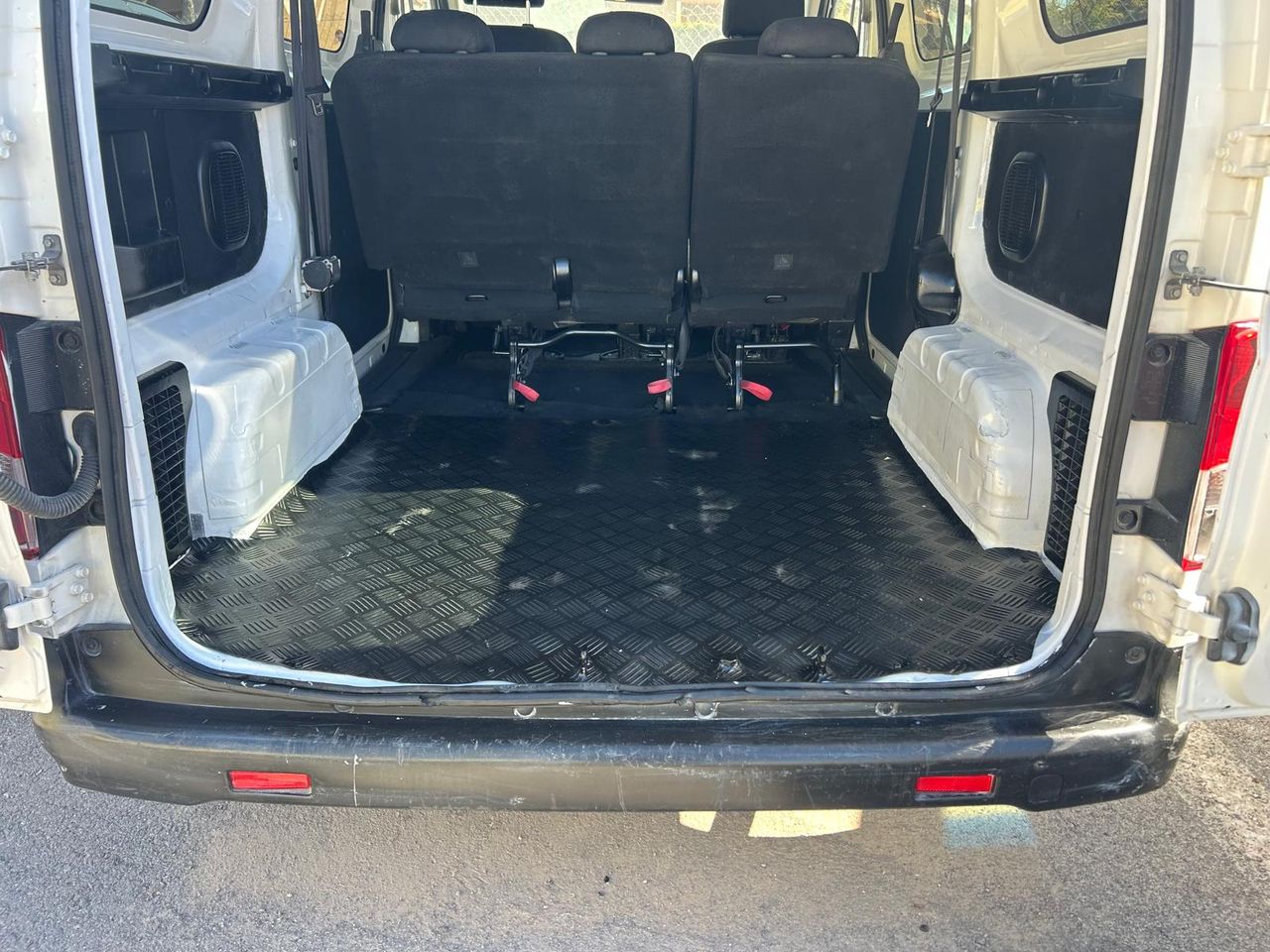 Foto Nissan e-NV200 27