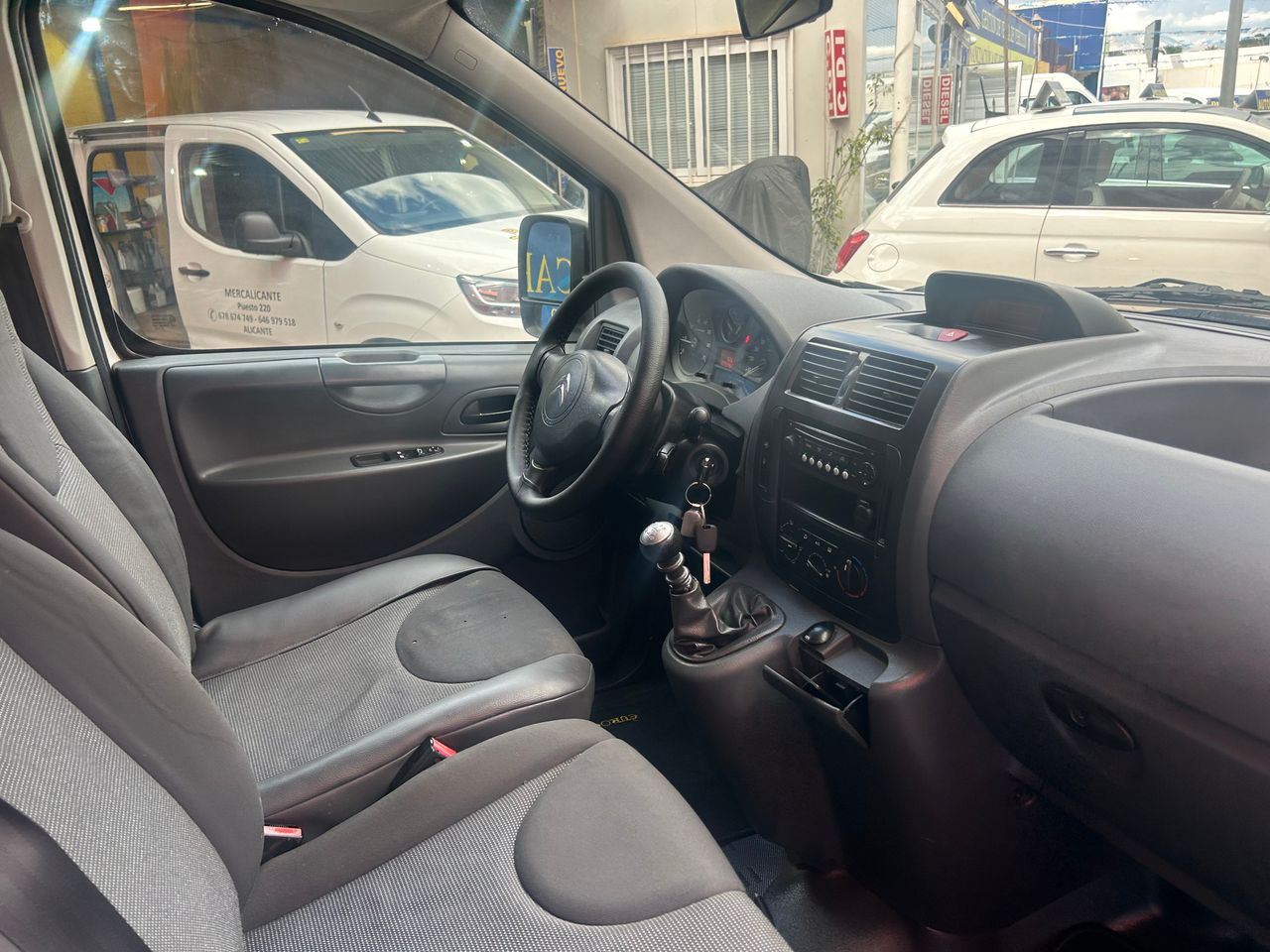 Foto Citroën Jumpy 17