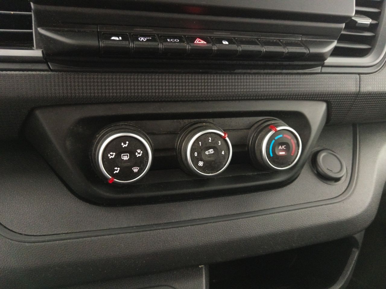 Foto Renault Trafic 12
