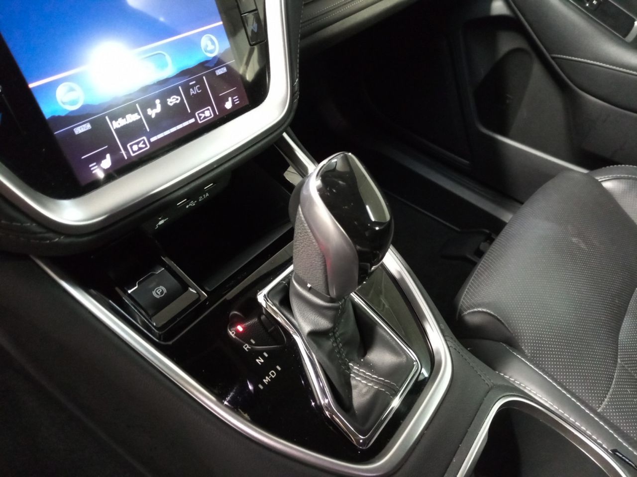 Foto Subaru Outback 13