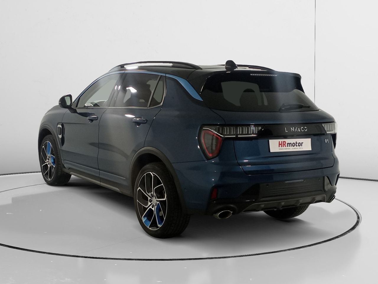 Foto LYNK&CO 01 4