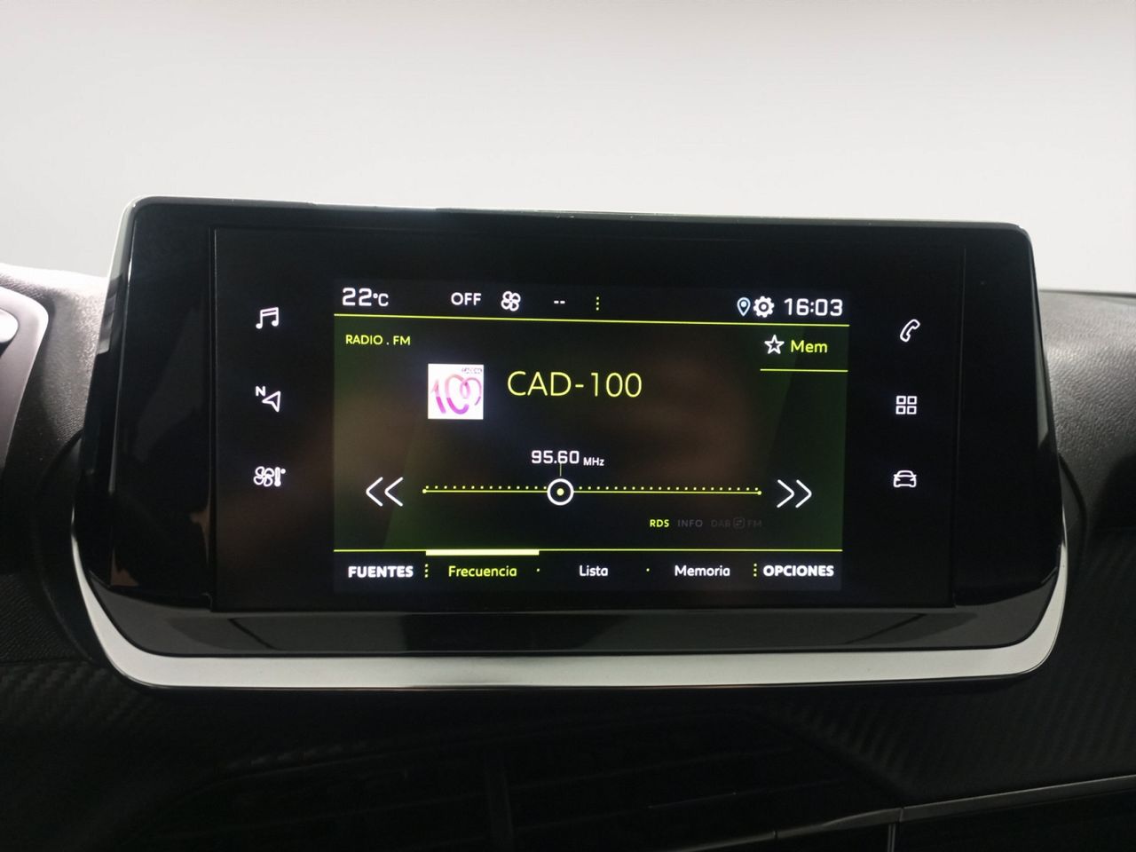 Foto Peugeot 2008 14