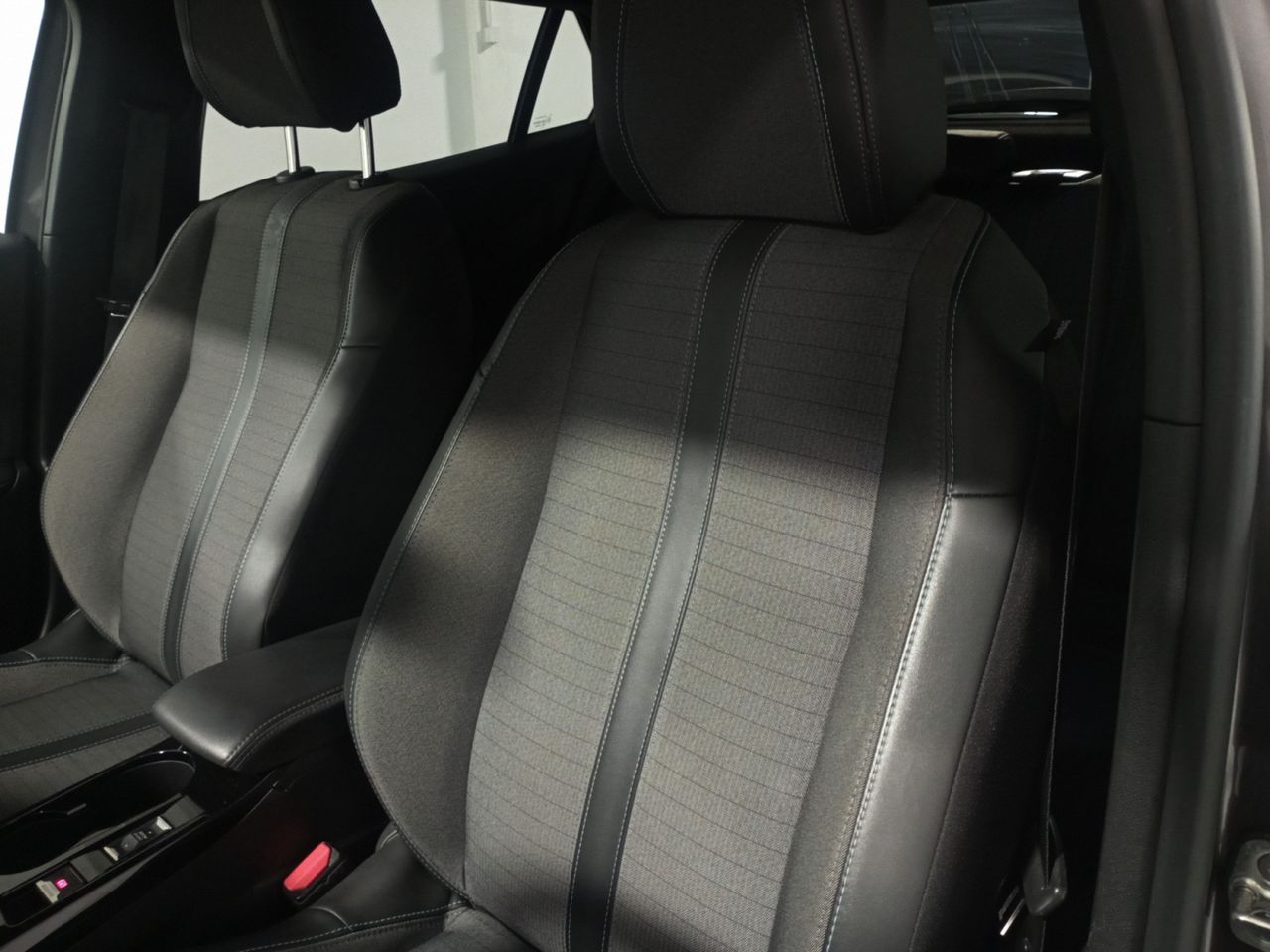 Foto Peugeot 2008 18