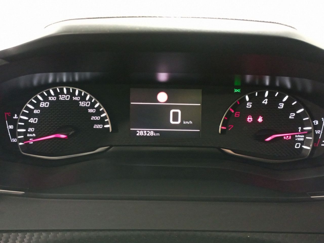 Foto Peugeot 208 13