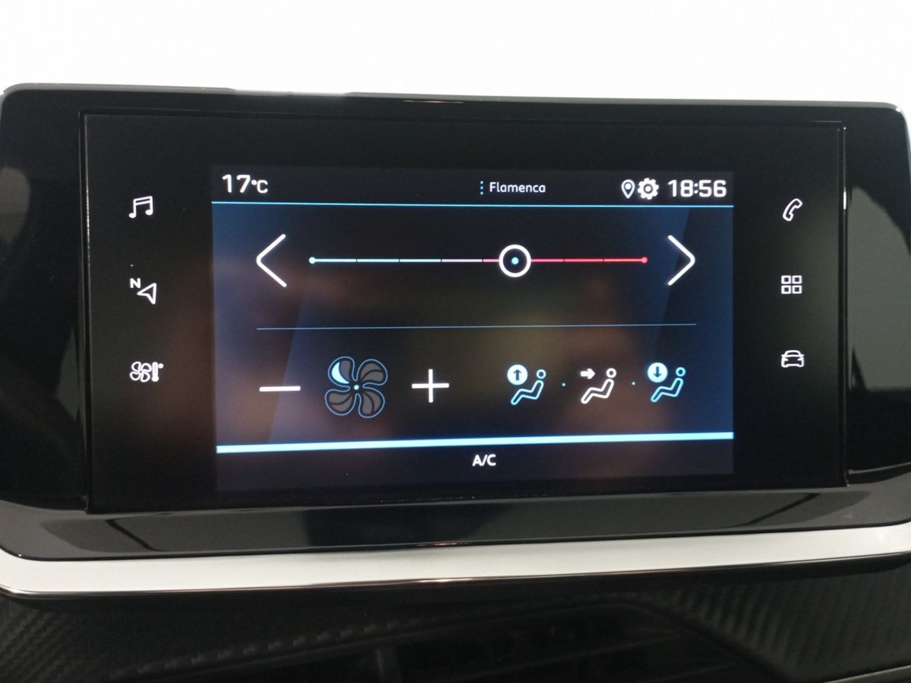 Foto Peugeot 208 18
