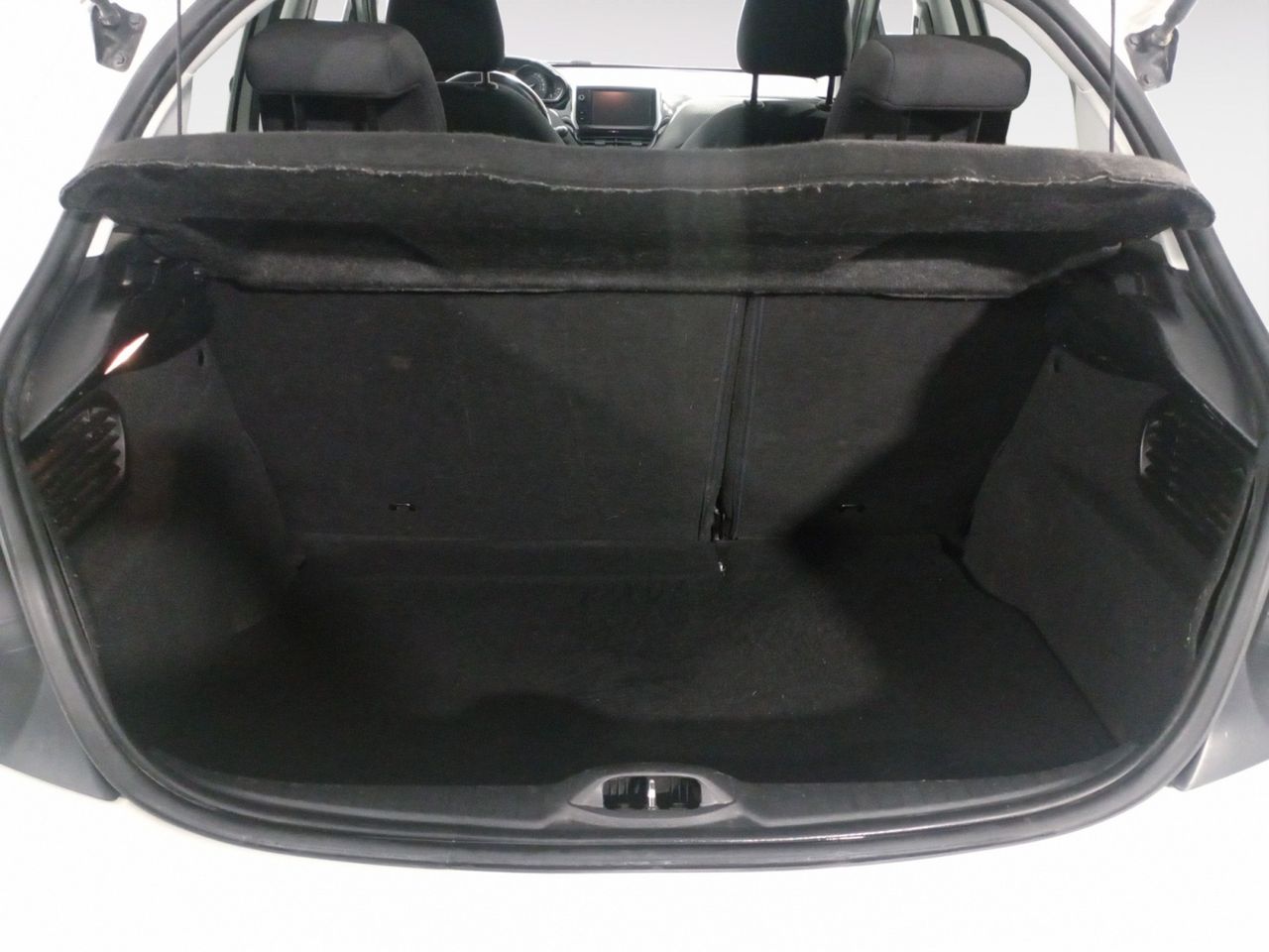 Foto Peugeot 208 11