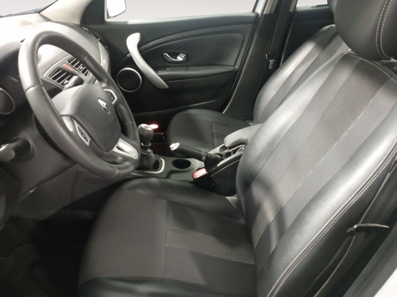Foto Renault Fluence 8