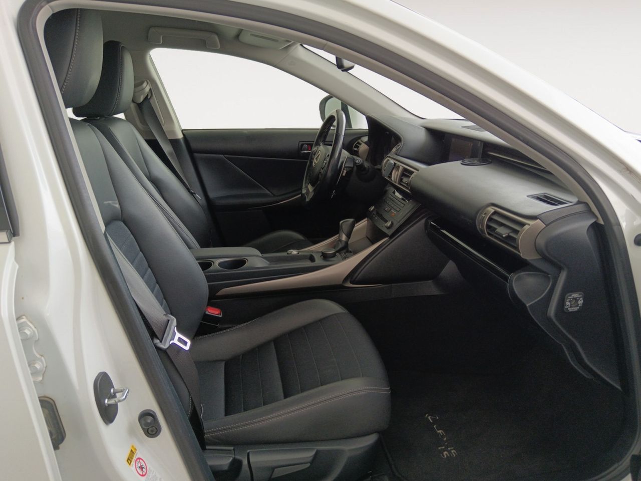 Foto Lexus IS 10