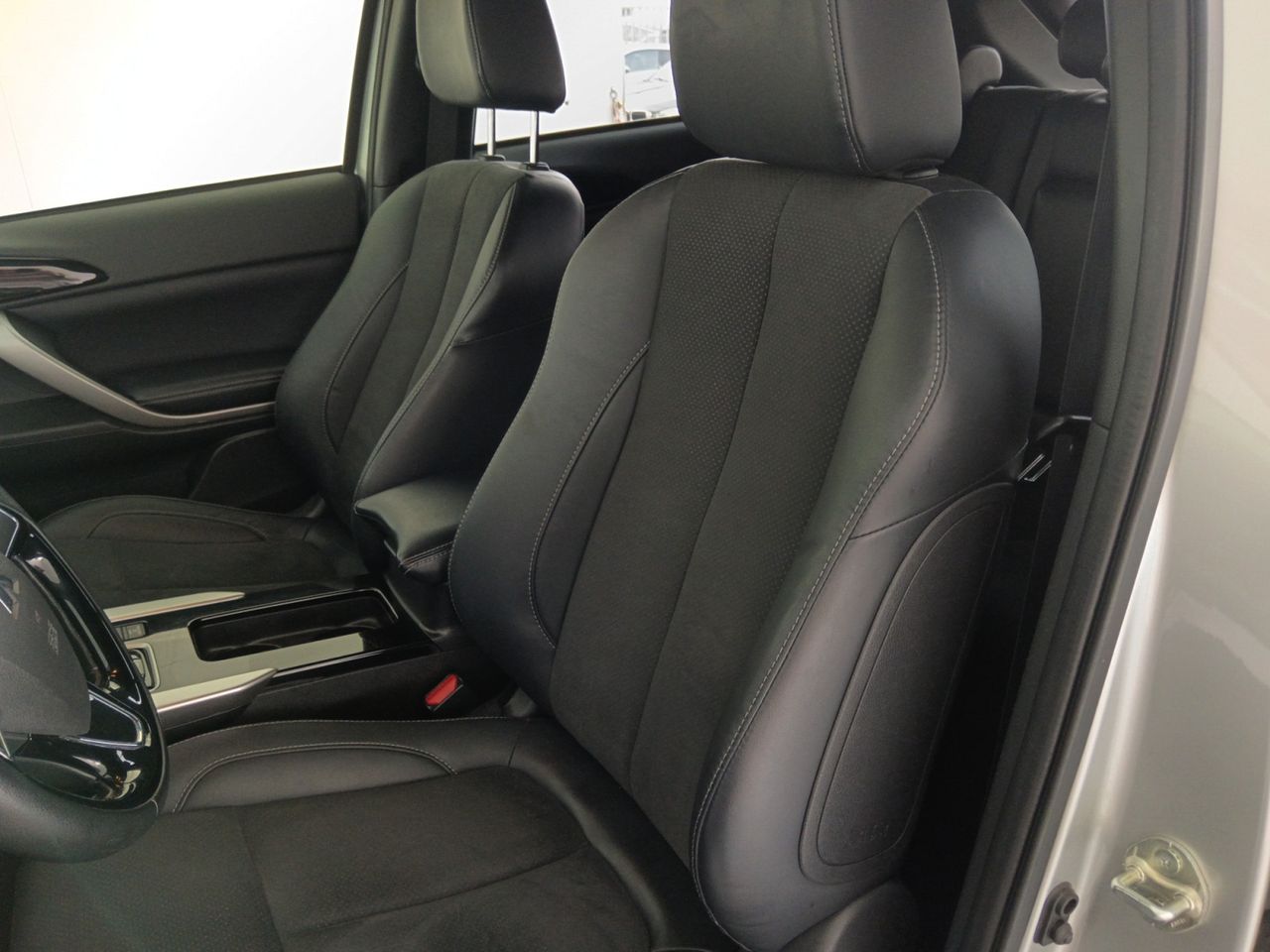 Foto Mitsubishi Eclipse Cross 21