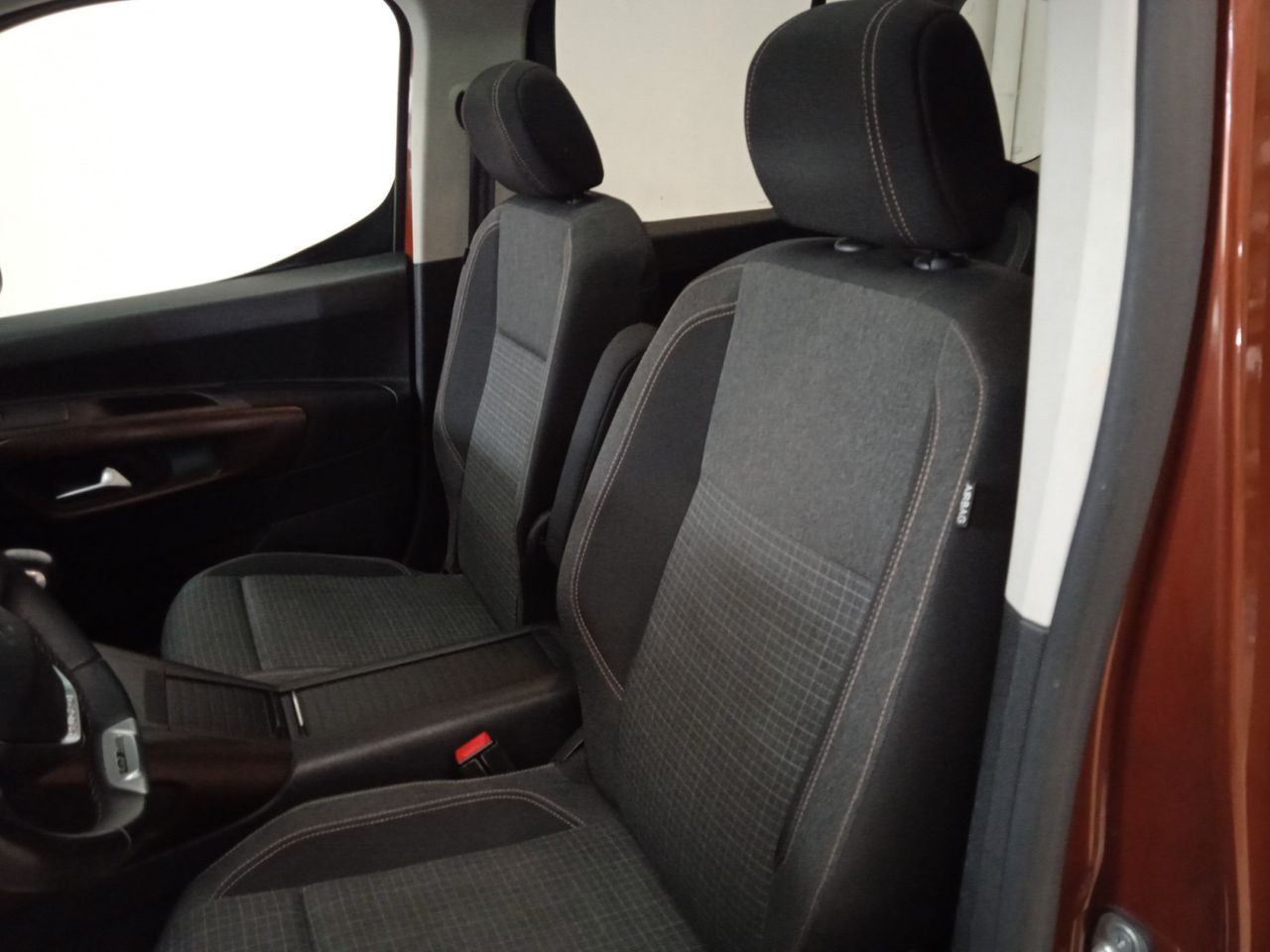 Foto Peugeot Rifter 15