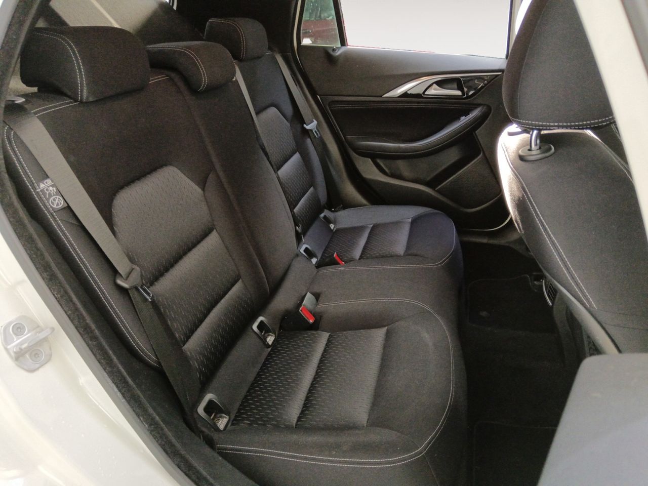 Foto Infiniti Q30 9