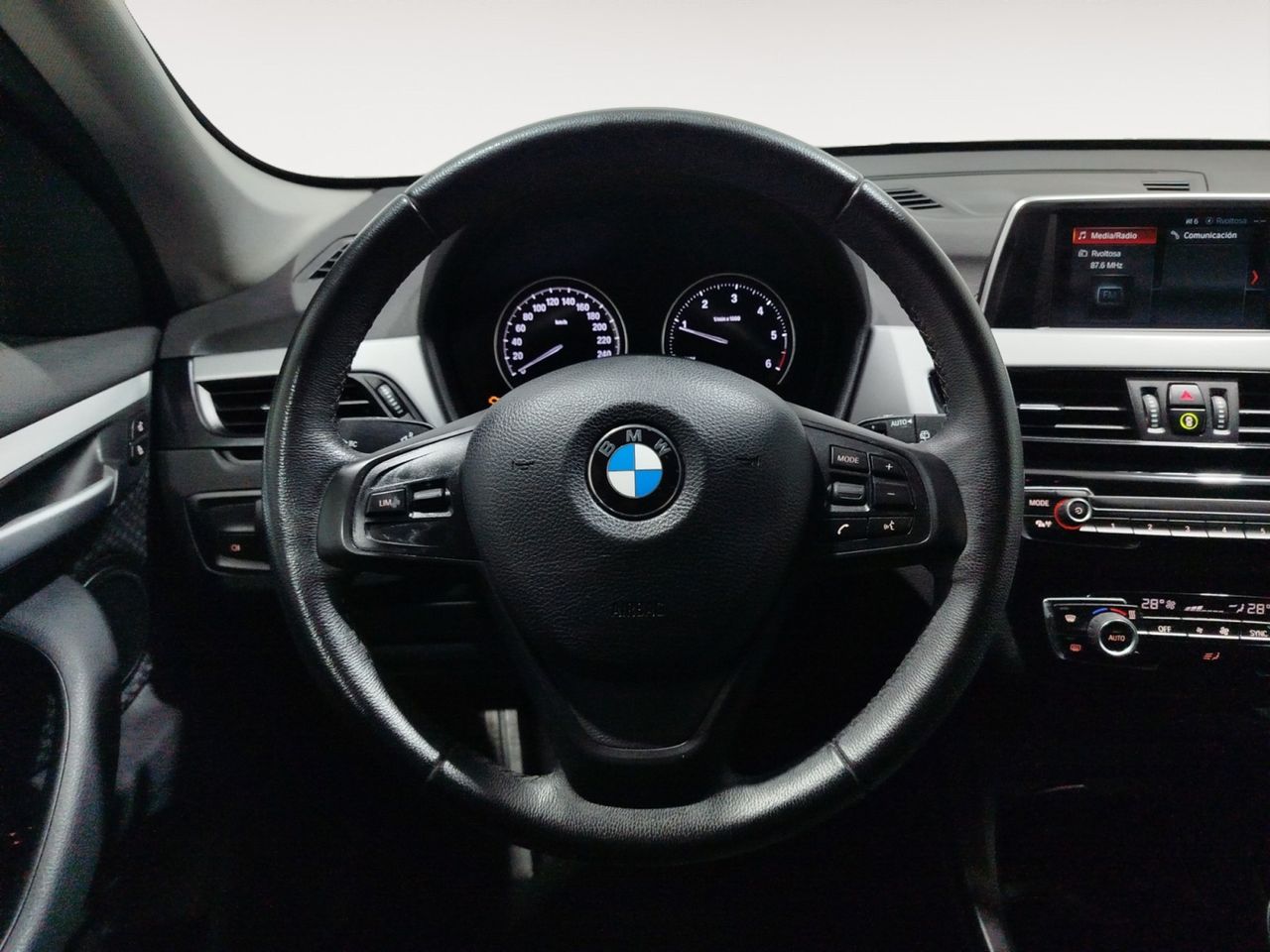 Foto BMW X1 7
