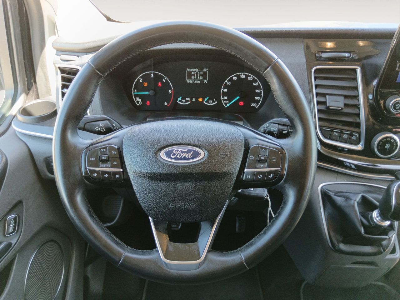 Foto Ford Tourneo Custom 7