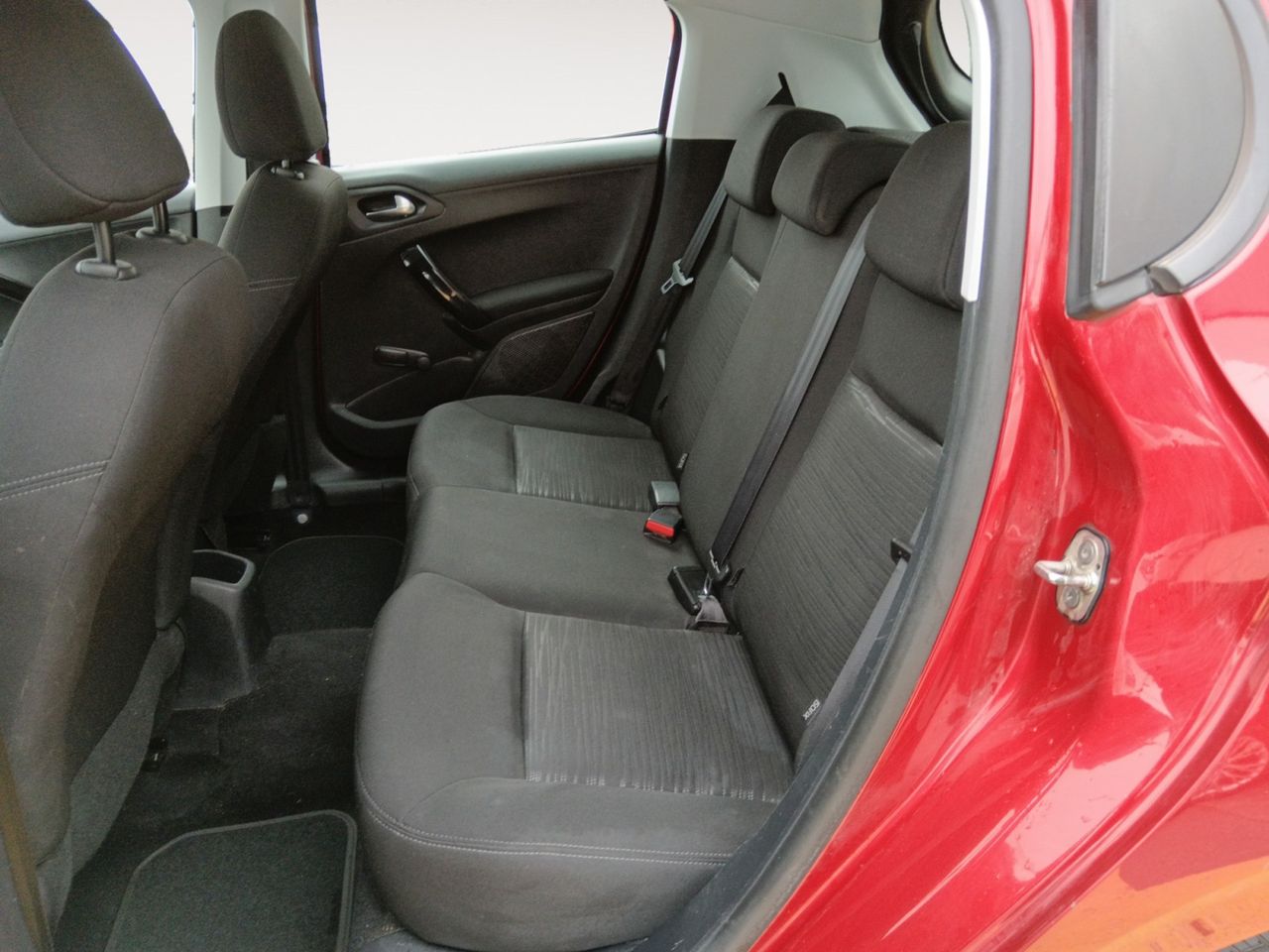 Foto Peugeot 208 9