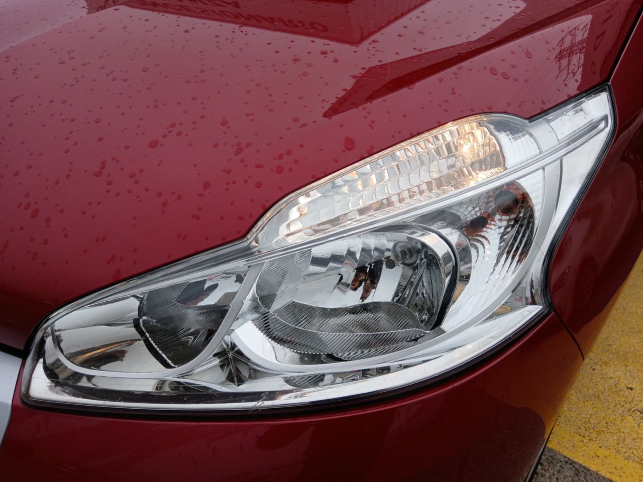 Foto Peugeot 208 18