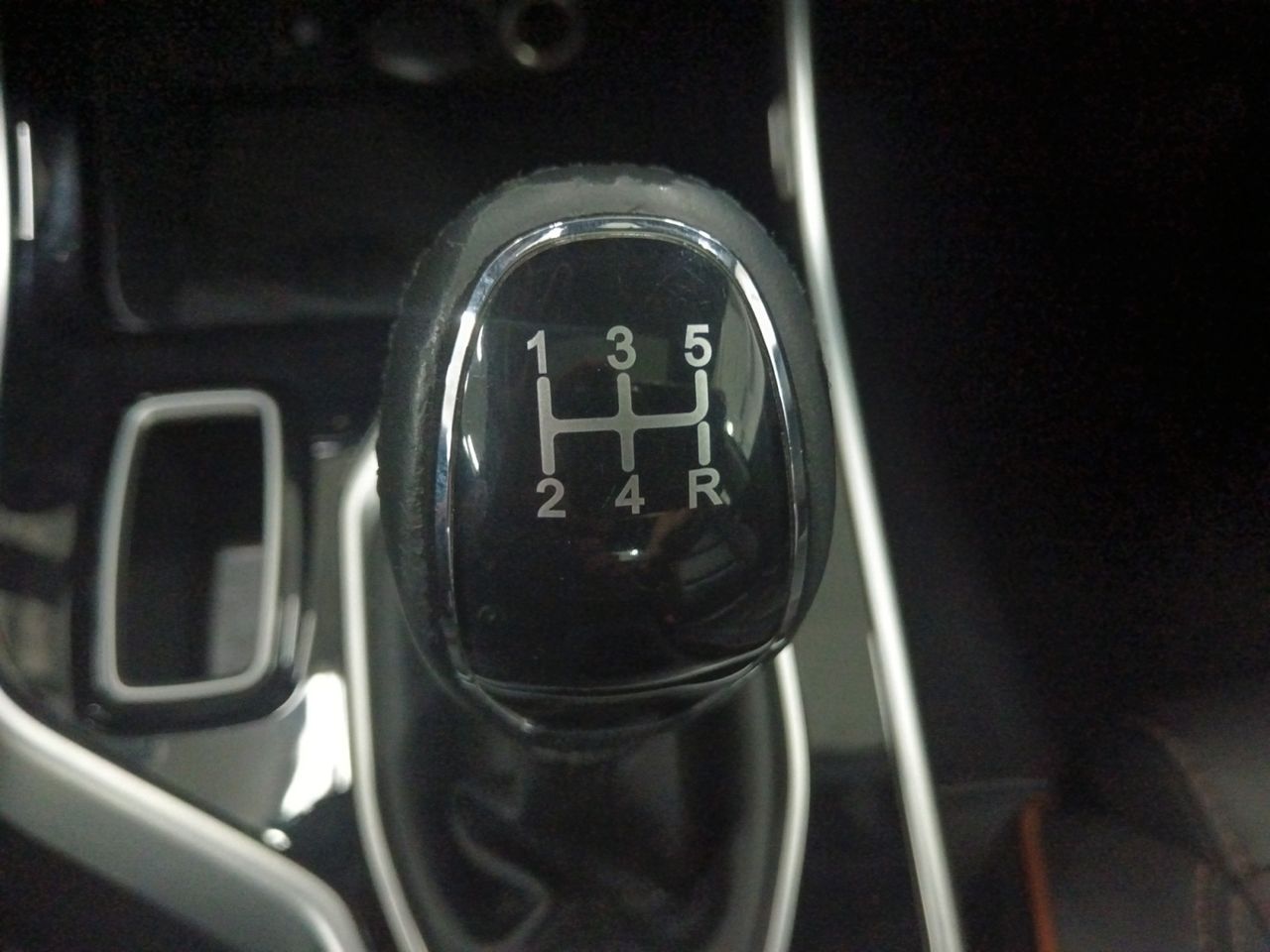 Foto DR Automobiles DR5 13
