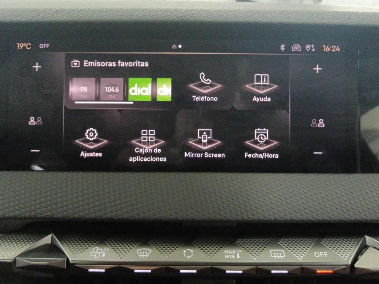 Foto DS Automobiles DS 4 13