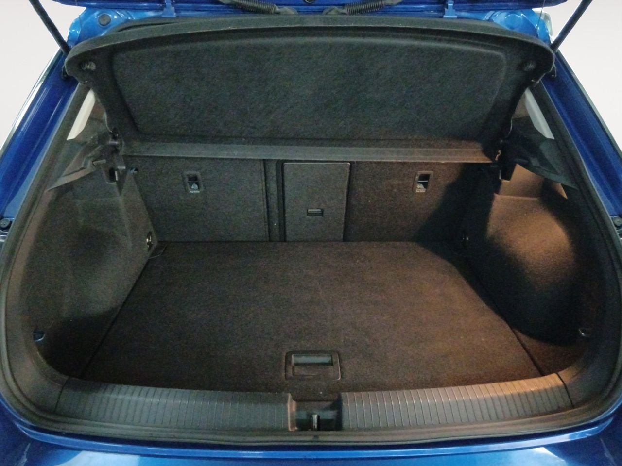 Foto Volkswagen T-Roc 11