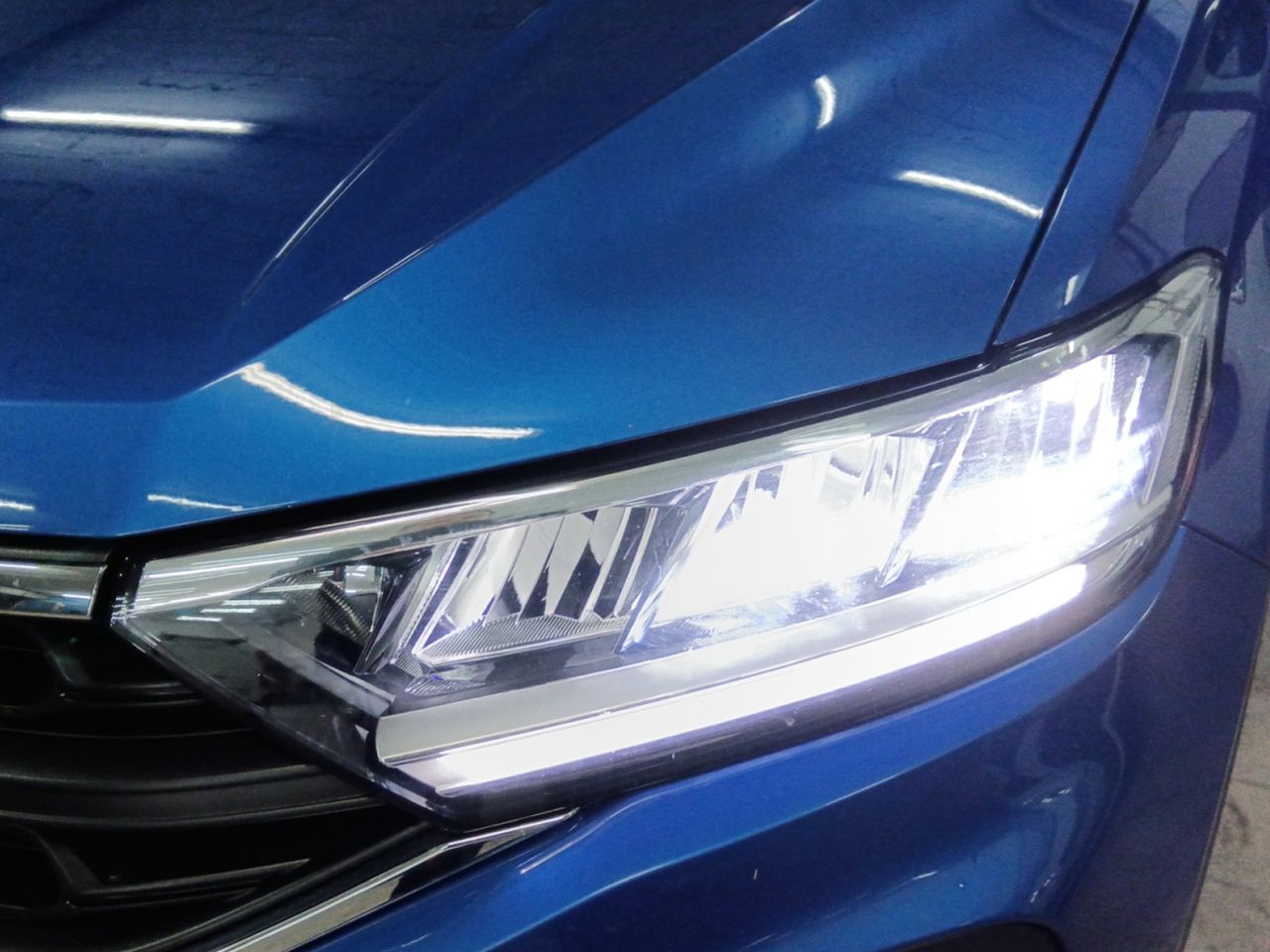 Foto Volkswagen T-Roc 17