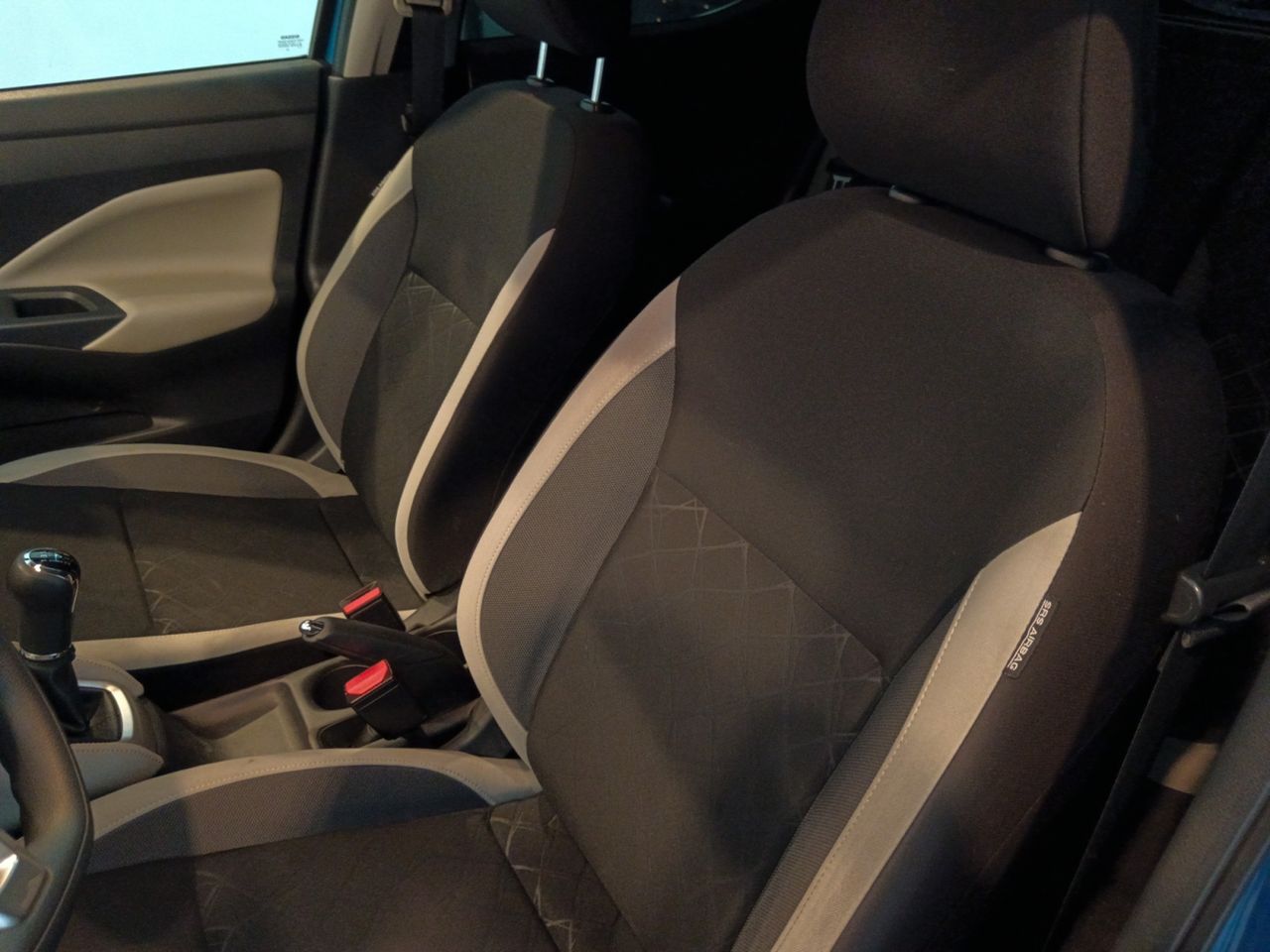 Foto Nissan Micra 18