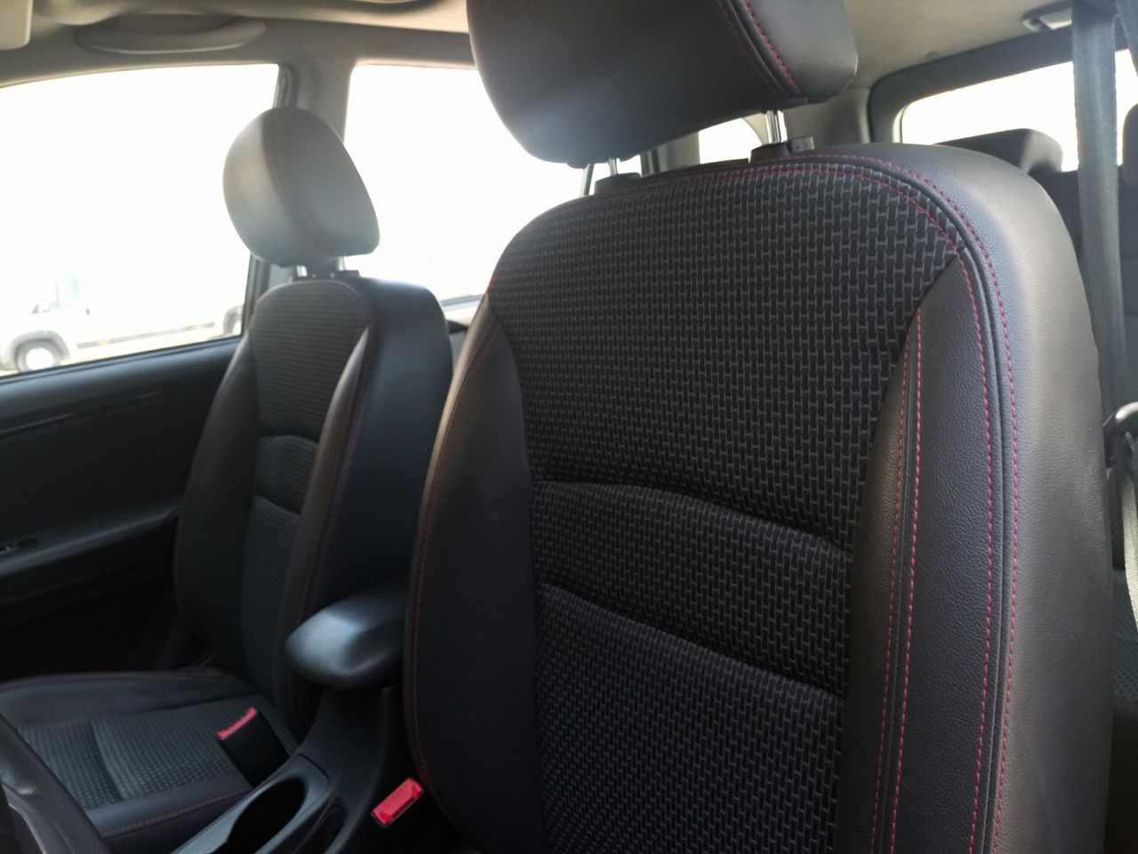 Foto EVO Mazda5 19