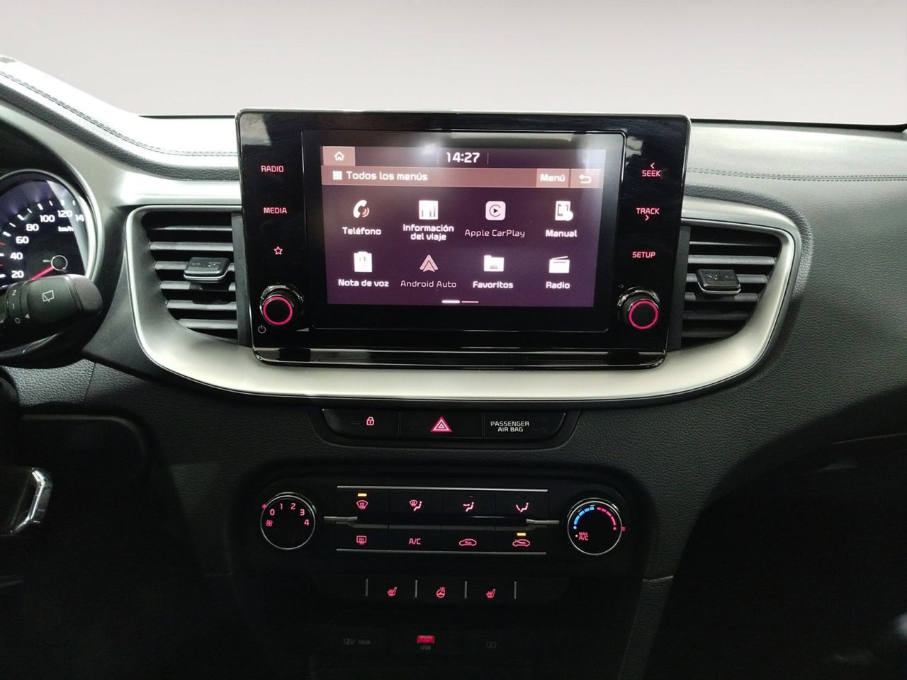 Foto Kia XCeed 14
