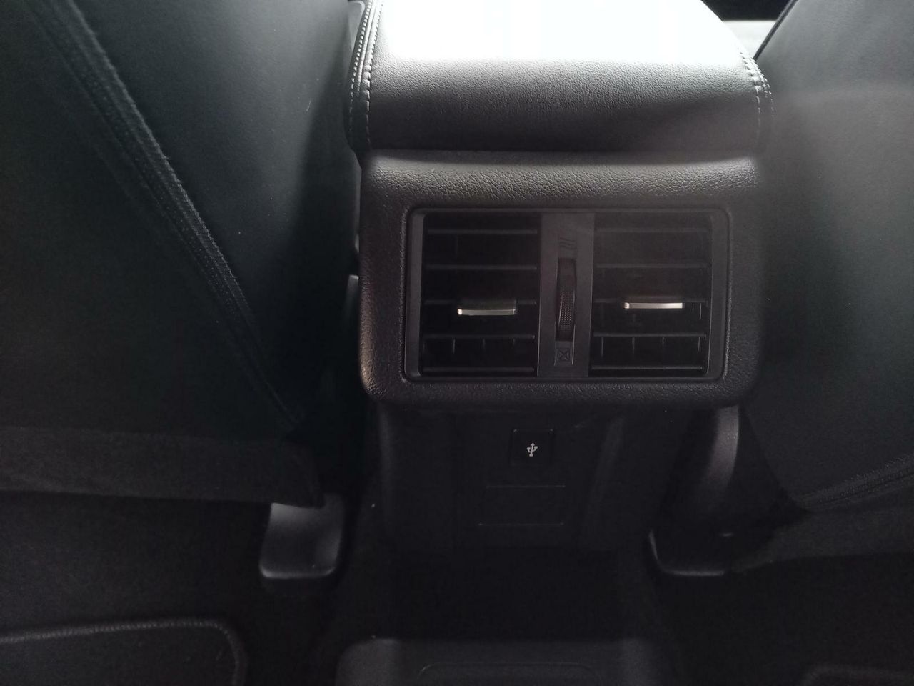 Foto Mitsubishi Outlander 21