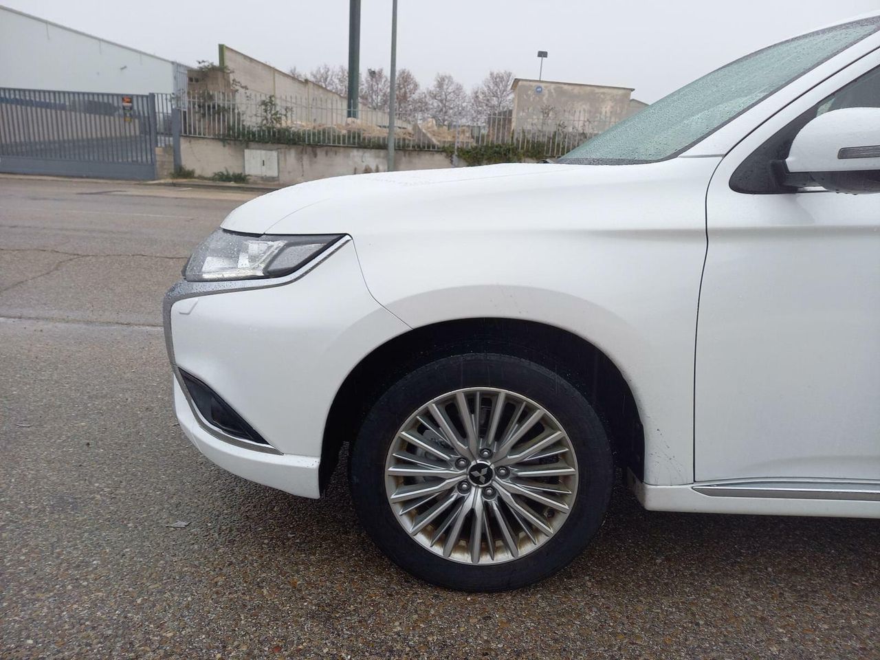 Foto Mitsubishi Outlander 24