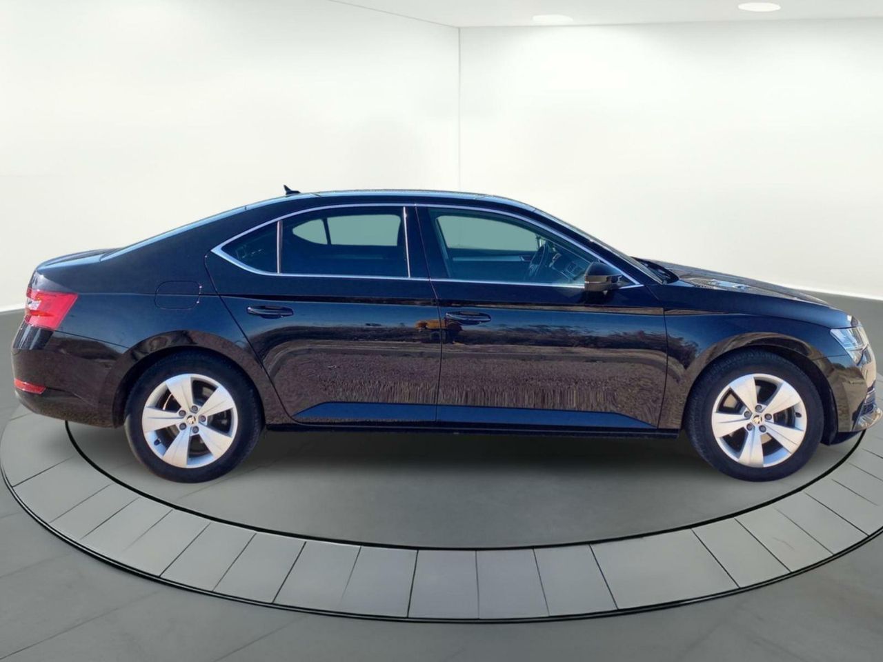 Foto Skoda Superb 7