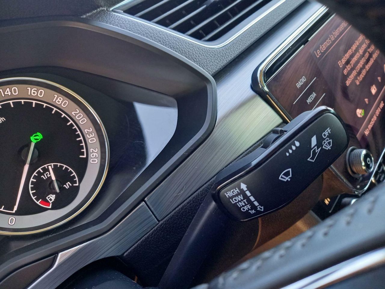 Foto Skoda Superb 17